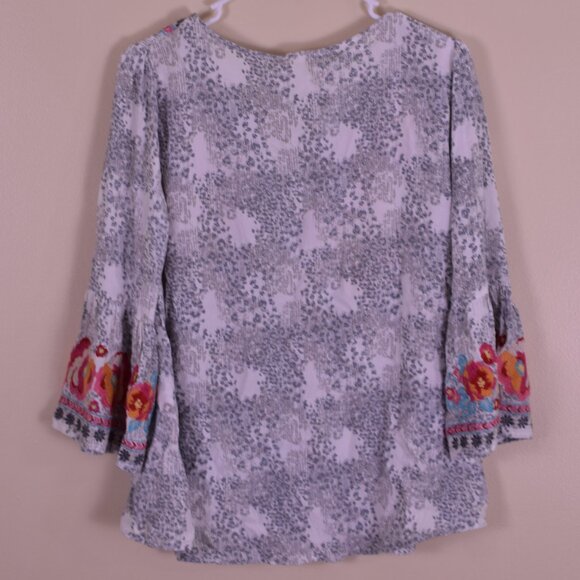 Savanna Jane Boho Floral Embroidered Bell Sleeve Top Bohemian Coastal - Size L - Picture 8 of 11